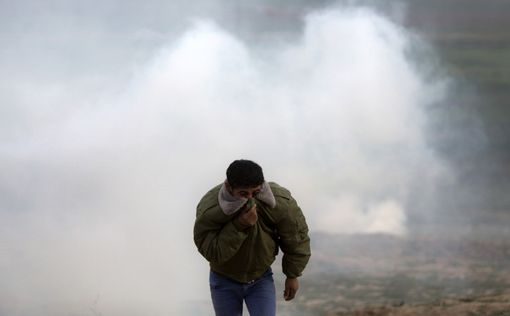 Палестинцы забросали поселение самодельной взрывчаткой