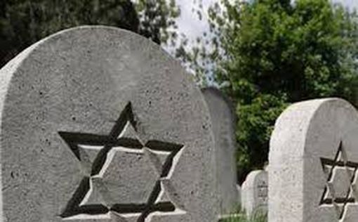 Два еврейских кладбища в Цинциннати подверглись вандализму: реакция Байдена