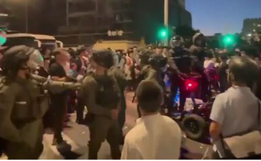 Столкновения с харедим в Иерусалиме: пострадала женщина-полицейская